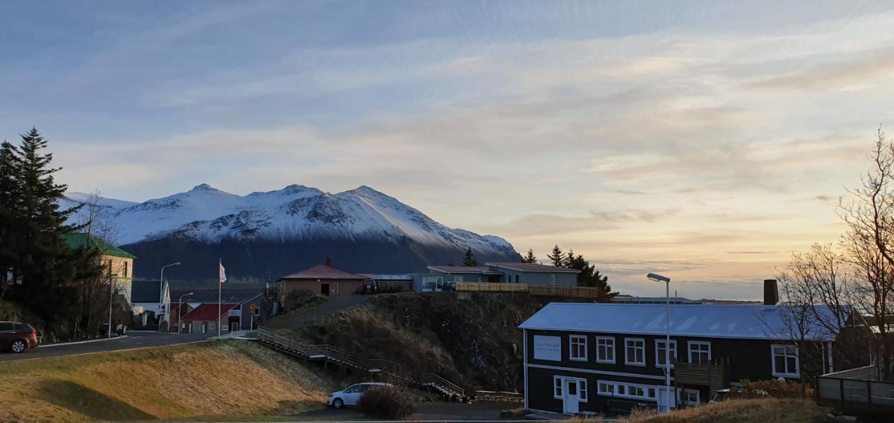 Englendingavik Homestay Borgarnes Bagian luar foto