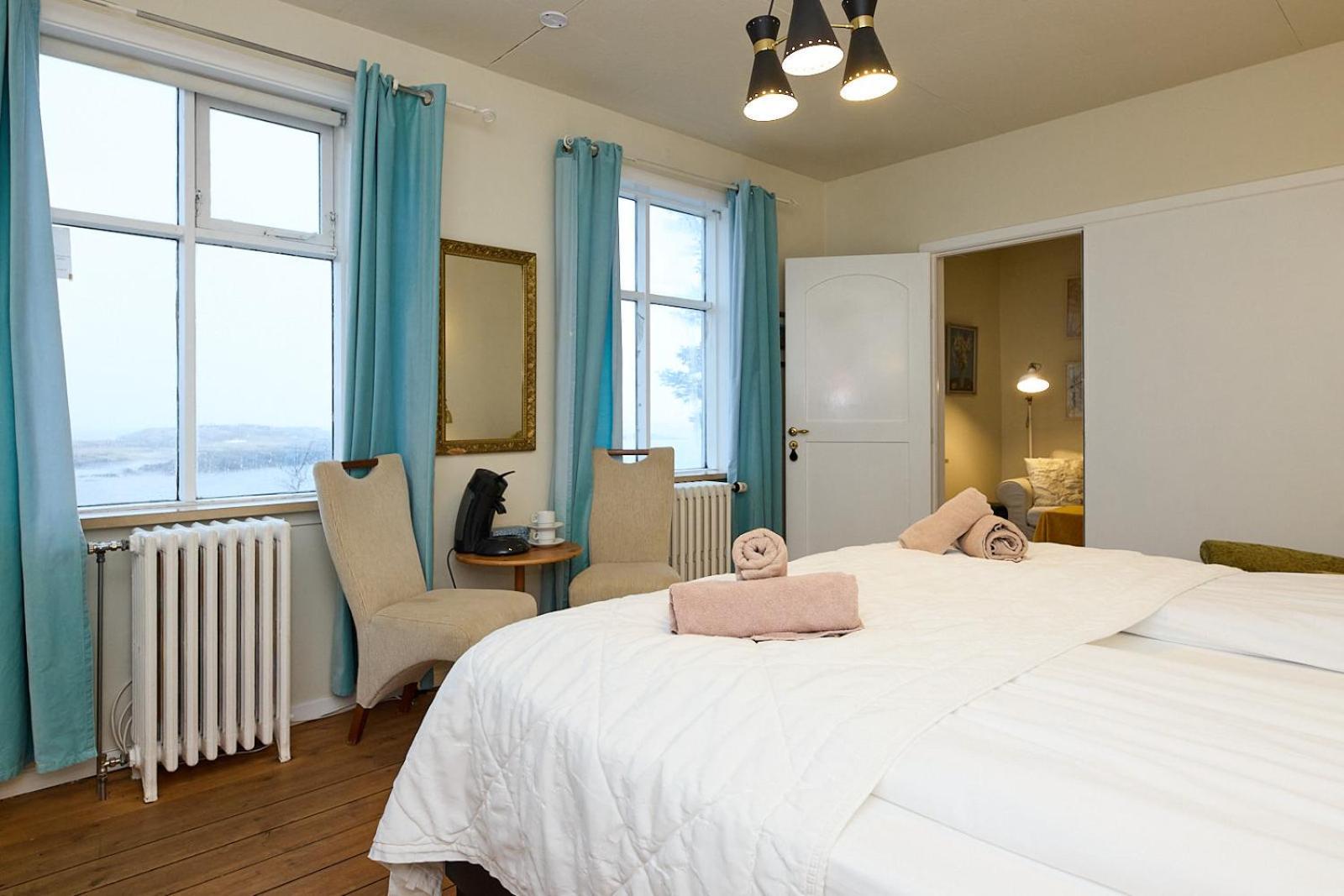 Englendingavik Homestay Borgarnes Bagian luar foto