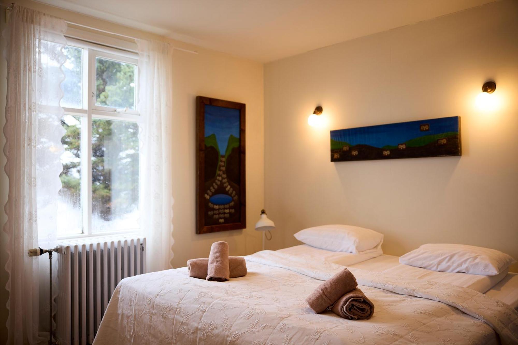 Englendingavik Homestay Borgarnes Bagian luar foto