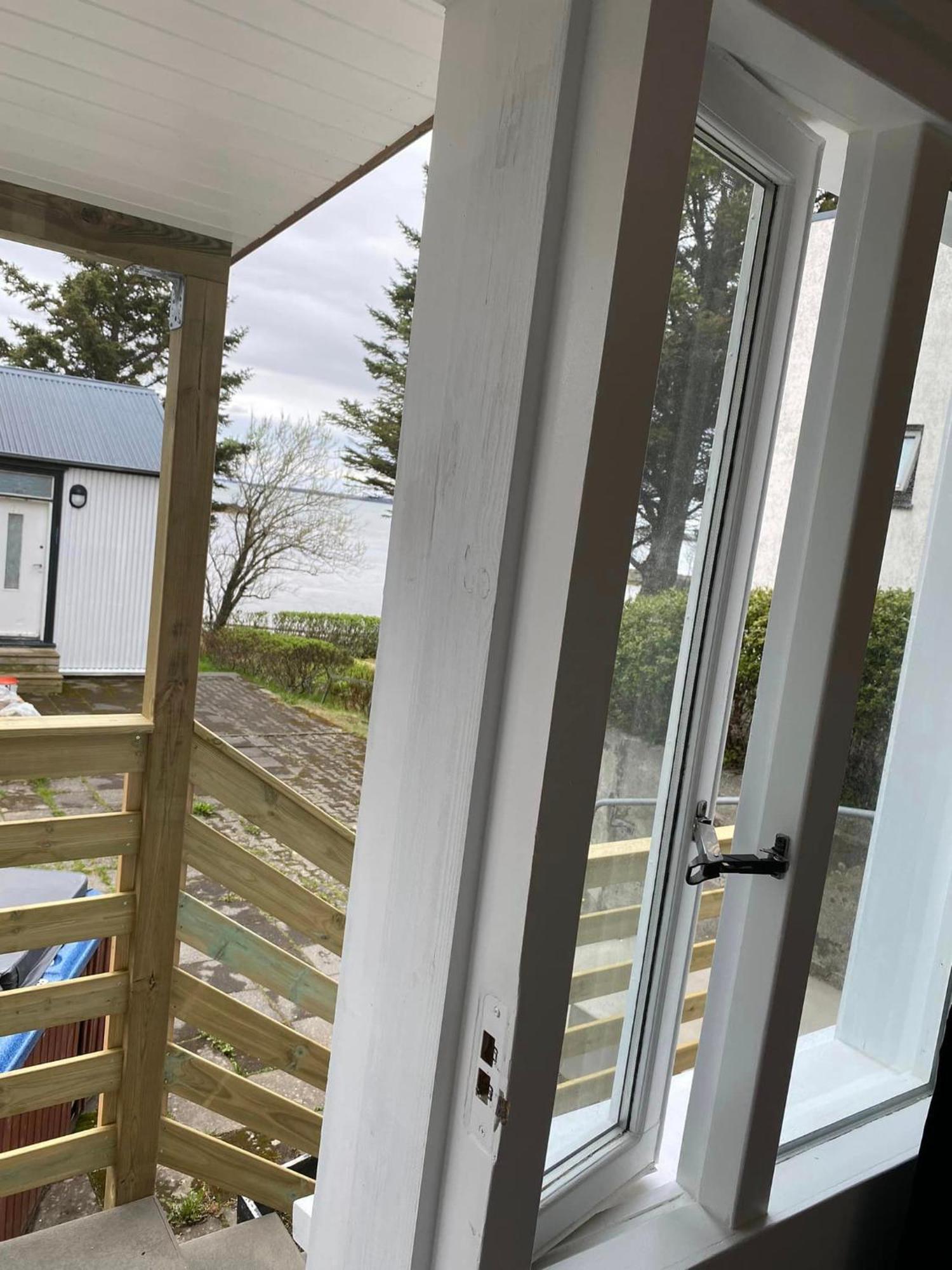 Englendingavik Homestay Borgarnes Bagian luar foto